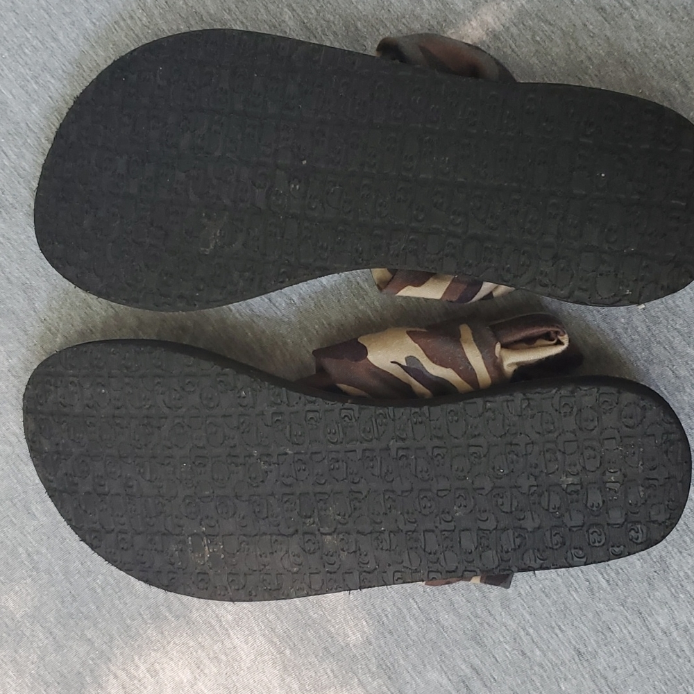 Sanuk yoga sling sandals. - Picture 5 of 6